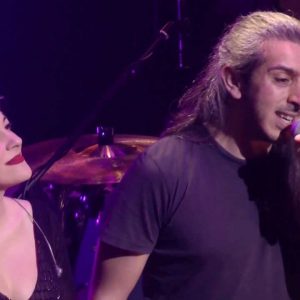 Νατάσα Μποφίλιου και Γιάννης Χαρούλης άλλαξαν όνομα στην περιοδεία τους μετά τις αντιδράσεις του γιου του Μάνου Χατζηδάκι