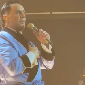 Η πρεμιέρα Μαζωνάκη μετά τη μήνυση του 22χρονου για ανήθικες προτάσεις - Οι πρώτες κουβέντες στην πίστα  (ΒΙΝΤΕΟ)