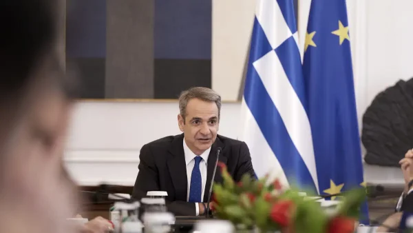 Μητσοτάκης σε αγρότες: «Δεν υποκύπτουμε σε εκβιασμούς – Τον πρώτο λόγο για την απελευθέρωση των δρόμων τον έχει η Τροχαία»