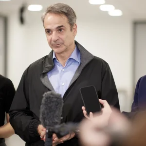 Στο ανακαινισμένο Κέντρο Υγείας Μαρκόπουλου ο Κυριάκος Μητσοτάκης