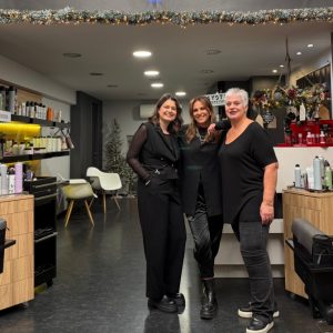 Κομμωτήριο ΜΚ: Γιορτές με χρώμα, λάμψη και styling που ξεχωρίζει!