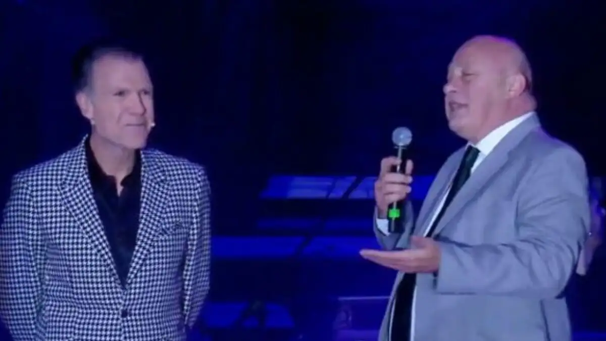 Τα «γαλλικά» του Μπέου στον Πολύζο στο άναμμα του δέντρου στον Βόλο: «Πάντα κάνει κάποια μ@@@@@@»