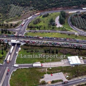 Πρωτοχρονιά στα μπλόκα για τους αγρότες: Κλείνει στις 12:00 το ρεύμα προς Αθήνα - Οι δράσεις στις εθνικές οδούς