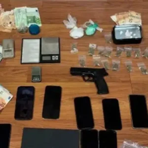 Βόρεια προάστια: Ανήλικα «βαποράκια» έσπρωχναν ναρκωτικά σε σχολεία και γήπεδα – Οι αυστηροί κανόνες, τα βασανιστήρια και ο «εγκέφαλος»