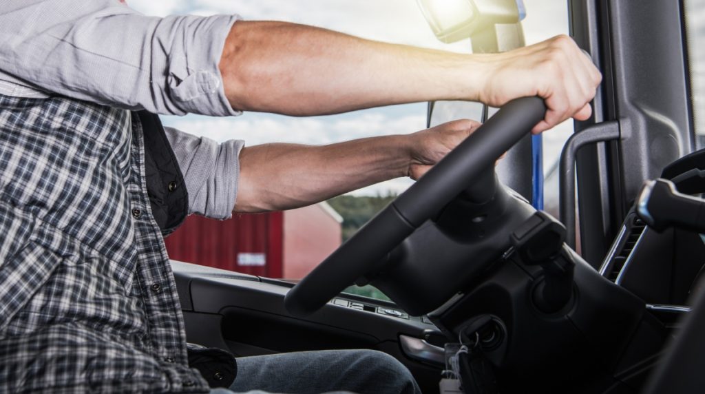 Έμπειρος επαγγελματίας οδηγός αναζητά εργασία