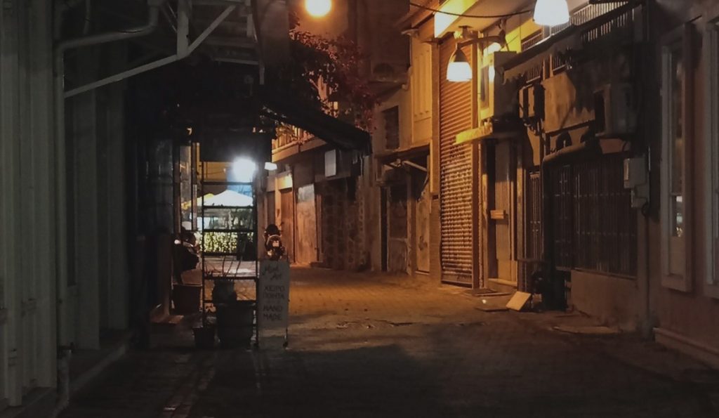 Ψηφιακή φωταγώγηση της περιφρονημένης οδού Ανδρούτσου στη Λαμία