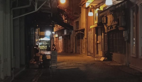 Ψηφιακή φωταγώγηση της περιφρονημένης οδού Ανδρούτσου στη Λαμία