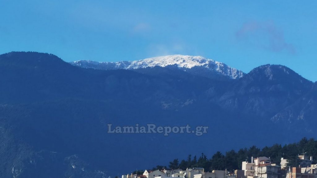 Φρέσκο χιόνι στα βουνά της Κεντρικής Ελλάδας - Βροχή στα πεδινά (ΒΙΝΤΕΟ)