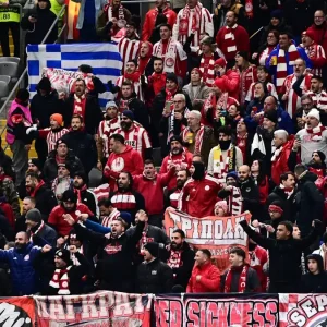 Καϊράτ Αλμάτι – Ολυμπιακός: Οι φίλαθλοι των ερυθρόλευκων έδωσαν τον τόνο στην Astana Arena