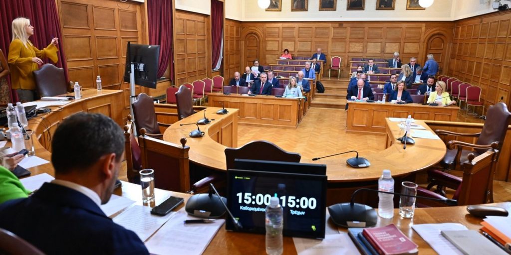 Ενταση στην εξεταστική -Λαζαρίδης: Συλληφθείς στην Κρήτη είναι κουμπάρος του Ανδρουλάκη -Αποστολάκη: Στέλεχος της ΝΔ ο αρχηγός