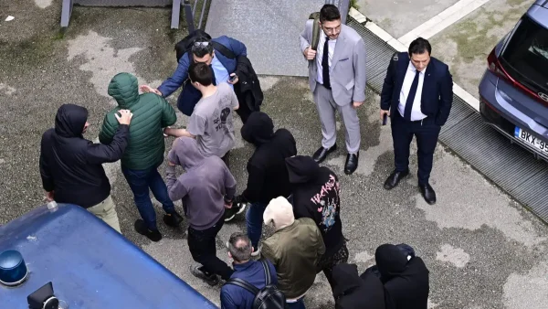 ΟΠΕΚΕΠΕ: Στην Ευελπίδων για να απολογηθούν οι κατηγορούμενοι για τις παράνομες επιδοτήσεις – Δείτε βίντεο