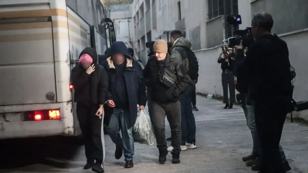 ΟΠΕΚΕΠΕ: Στο κτίριο της Ευρωπαϊκής Εισαγγελίας οι 15 συλληφθέντες για τις παράνομες αγροτικές επιδοτήσεις