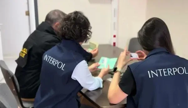 Έφερναν ανήλικους αλλοδαπούς από το εξωτερικό και τους εξανάγκαζαν να πουλούν λαθραία καπνικά για να καλύψουν τα χρέη τους