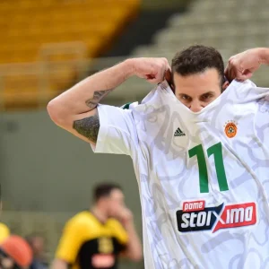 Νίκος Παππάς: Προκλητικός και… εντός γηπέδων -Τα επεισόδια με συμπαίκτες, προπονητές και δημοσιογράφους