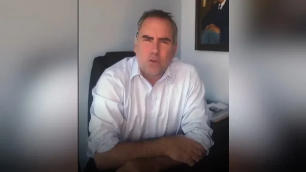 Περού: Ένοπλοι πυροβόλησαν το αυτοκίνητο του υποψηφίου της δεξιάς στις προεδρικές εκλογές Ραφαέλ Μπελαούντε