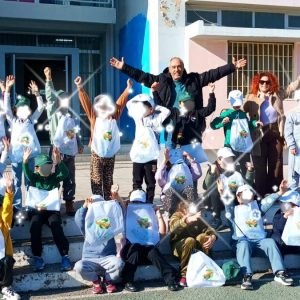 Στην αυλή του 7ου Δημοτικού Σχολείου Θήβας μεγαλώνουν οι μικροί ήρωες της ανακύκλωσης