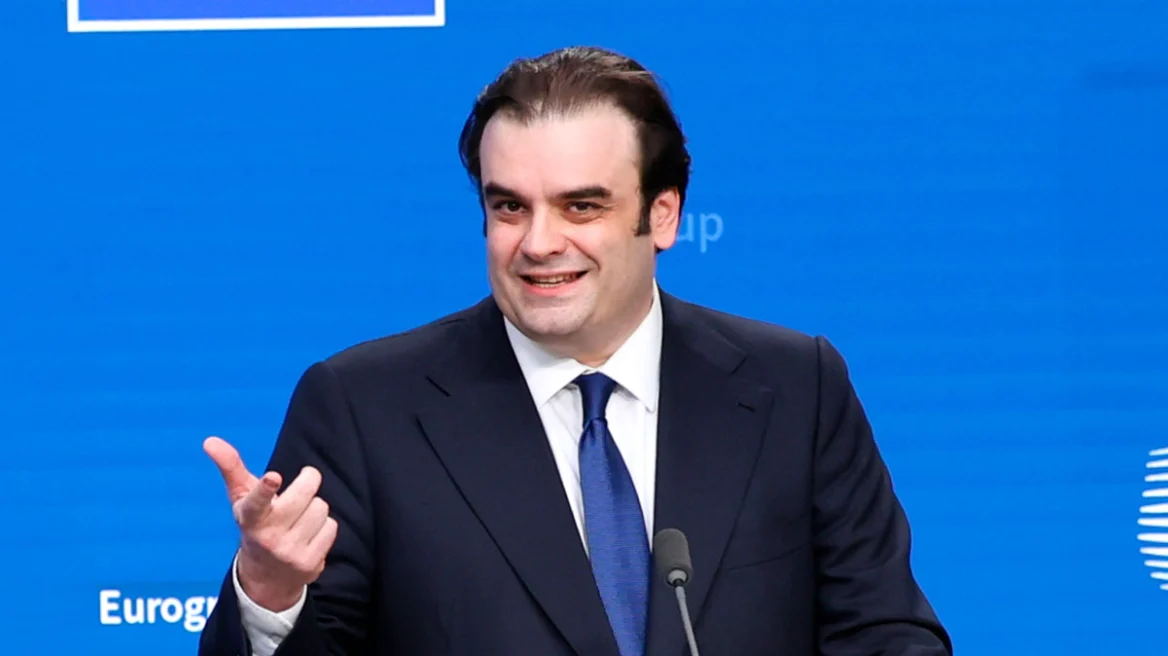 Στο τιμόνι της Ευρωζώνης για τα επόμενα 2,5 χρόνια ο Πιερρακάκης: Γιατί επελέγη ο Έλληνας ΥΠΟΙΚ και το μανιφέστο του για την επόμενη ημέρα στην Ευρώπη