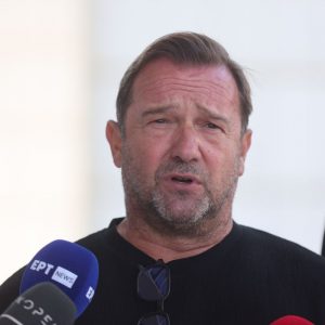 Πλακιάς κατά Γεωργιάδη: «Αν τα βρω με την Καρυστιανού το πιθανότερο είναι να γυρίσετε στο επάγγελμα του τηλεβιβλιοπώλη»