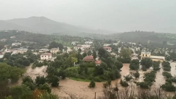 Μήνυμα του 112 στην Ανατολική Μάνη και στον δήμο Ευρώτα για έντονες βροχές και κατολισθήσεις - Πλημμύρισε το χωριό Πλάτανος