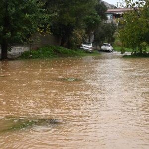 Σε Αττική και Εύβοια τα υψηλότερα ύψη βροχής της ημέρας - Πολύ νερό και στη Λοκρίδα