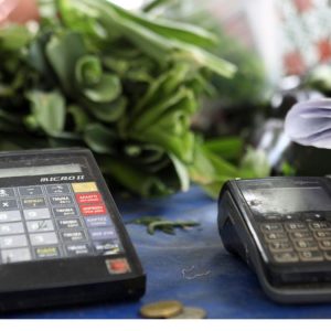 Φοροδιαφυγή και «κενό ΦΠΑ»: Πώς τα ψηφιακά εργαλεία έφεραν δισεκατομμύρια στα ταμεία του Δημοσίου