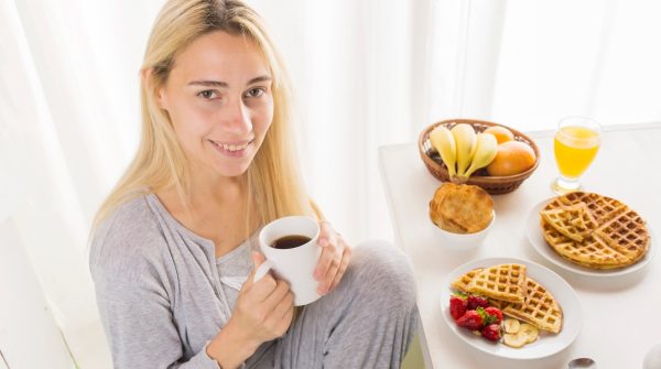 Τα 5 λάθη που κάνουμε στο πρωινό: Λίγες φυτικές ίνες και πολλή ζάχαρη