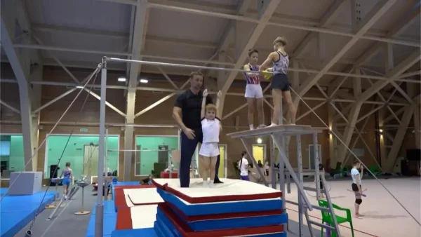 Τα κρυφά παιδιά του Βλαντίμιρ Πούτιν με την Αλίνα Καμπάεβα – Σπάνιες εικόνες τα δείχνουν να θέλουν να γίνουν γυμναστές όπως η μητέρα τους