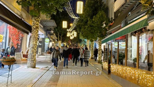 Το ωράριο καταστημάτων και σούπερ μάρκετ σήμερα παραμονή Πρωτοχρονιάς