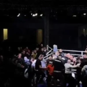 Χαμός σε αγώνα kickboxing στην Σερβία: Ο Γιάννης Τσουκαλάς δέχθηκε επίθεση αφού έβγαλε knockdown τον αντίπαλό του