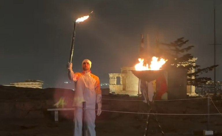 Η Ολυμπιακή Φλόγα στην Ακρόπολη
