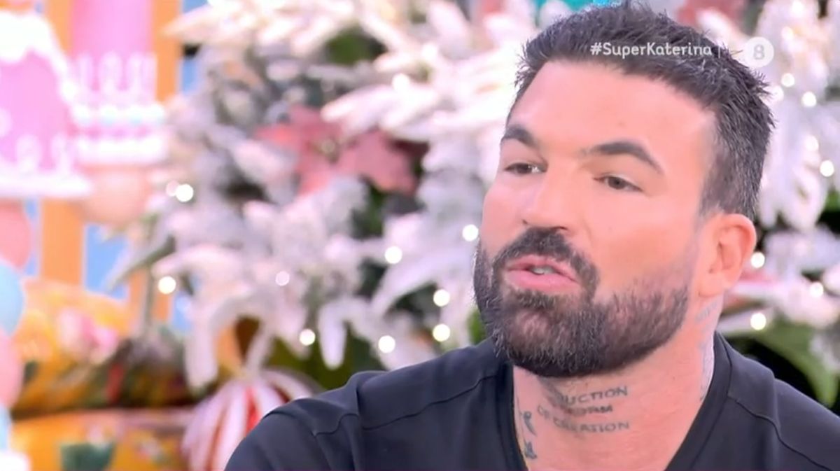 Τούνη μετά τη συνέντευξη του Αλεξάνδρου: «Να το παίζεις “καλός” ενώ θα έπρεπε να βρεις τρύπα να κρυφτείς μετά τις πράξεις σου»