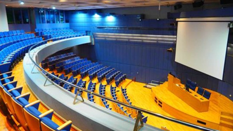 Ανακαινίστηκε και επαναλειτουργεί το Αμφιθέατρο «Ιωάννης Κορδάτος» του Πανεπιστημίου Θεσσαλίας