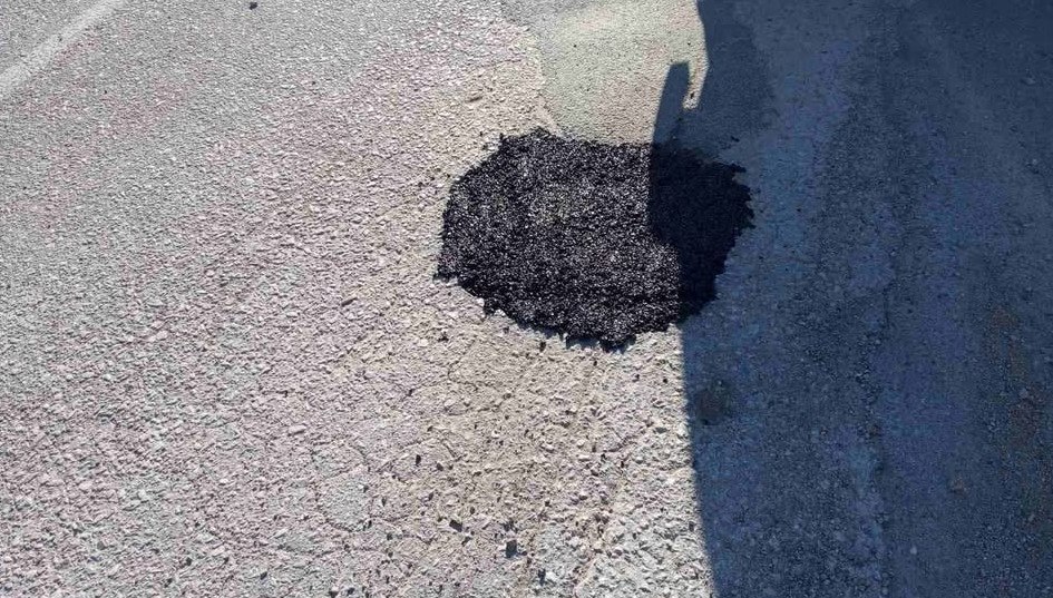 Έκλεισε η επικίνδυνη τρύπα στην οδό Αγίας Παρασκευής