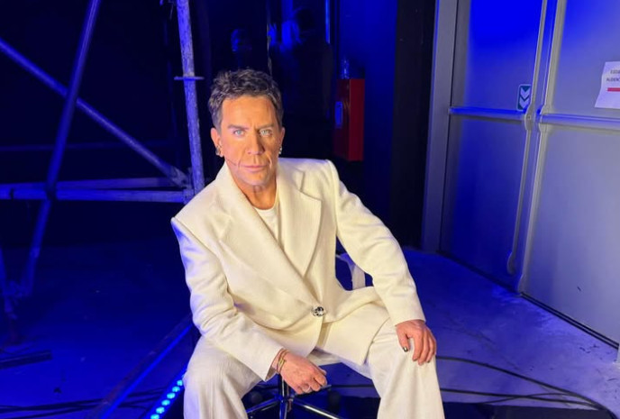 «Ο Γιώργος Μαζωνάκης κατονόμασε τον επιχειρηματία που τον εκβιάζει, ήταν προσχεδιασμένη η καταγγελία», λέει ο δικηγόρος του