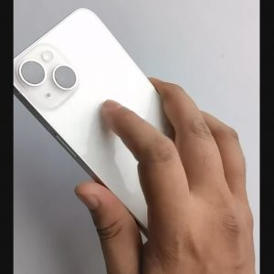 iPhone: Αποκαλύφθηκε το κρυφό κουμπί στο πίσω μέρος που λίγοι γνωρίζουν