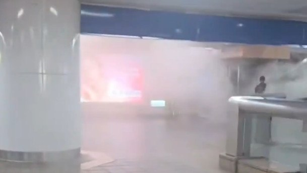 Τρεις νεκροί και πέντε τραυματίες σε επίθεση με μαχαίρι στην Ταϊπέι – Έπεσε στο κενό και σκοτώθηκε ο δράστης