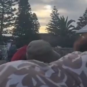 Τρομοκρατική επίθεση στο Σίδνεϊ: Σχέσεις με το ISIS πιστεύεται ότι είχαν οι δράστες, από 10 έως 87 ετών τα θύματά τους