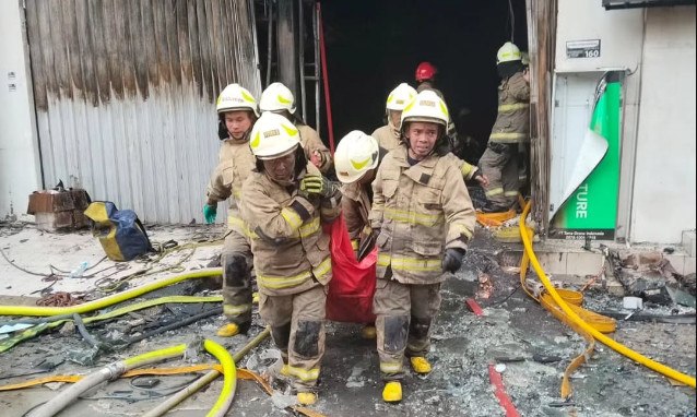 Ινδονησία: Μεγάλη φωτιά σε επταώροφο κτίριο στη Τζακάρτα, 17 οι νεκροί