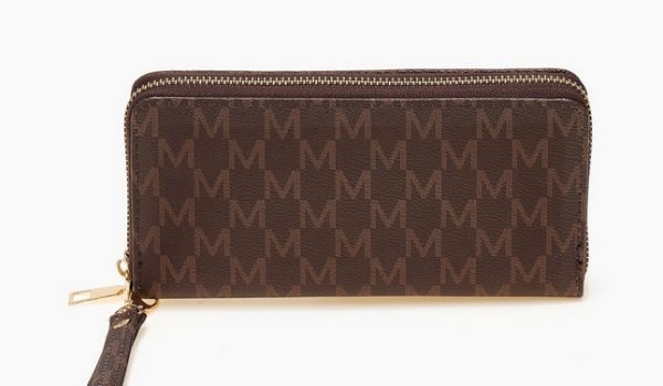 Χάθηκε γυναικείο πορτοφόλι μέσα σε ταξί!