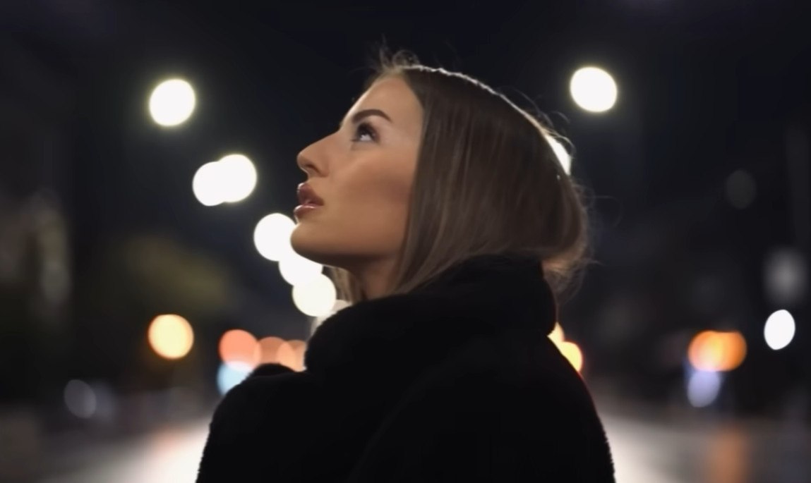 Με Ανδρομάχη το άναμμα του χριστουγεννιάτικου δέντρου στη Στυλίδα