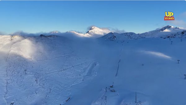 Παρνασσός: Τα πρώτα χιόνια έπεσαν και αποκαλύπτουν τη μαγεία του χειμώνα - ΒΙΝΤΕΟ