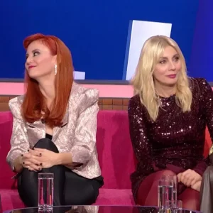 Στο Πάρα Πέντε: Το Twitter αποθέωσε την επιστροφή της σειράς – «20 χρόνια μετά γράφει ακόμη ιστορία»