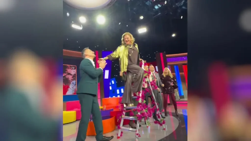 Στο Παρά Πέντε – 20 χρόνια μετά: Συγκίνηση στο επετειακό επεισόδιο – Τα highlights και η αναφορά στην Ειρήνη Κουμαριανού