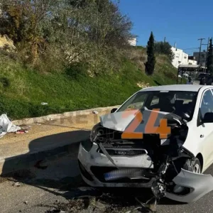 Θανατηφόρο τροχαίο στο Ηράκλειο: Μηχανή «καρφώθηκε» με ταχύτητα πάνω σε αυτοκίνητα – Ένας νεκρός και μία τραυματίας