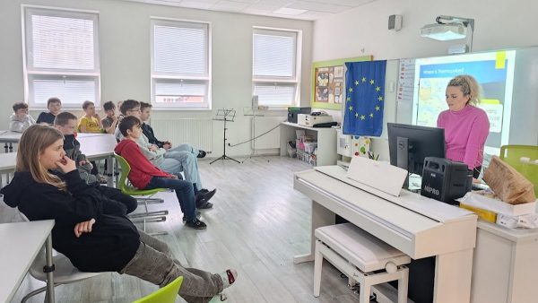 Η Ελληνική ιστορία ταξιδεύει στην καρδιά της Ευρώπης - Διδάσκοντας τη Μάχη των Θερμοπυλών στην Τσεχία