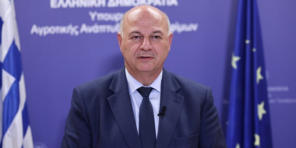 Το υπ. Αγροτικής Ανάπτυξης απαντά στην κλιμάκωση των μπλόκων: Ναι στα λογικά αιτήματα, όχι στην ταλαιπωρία της κοινωνίας