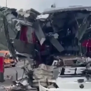 Τραγωδία στην Τουρκία: Λεωφορείο συγκρούστηκε με φορτηγό σε αυτοκινητόδρομο – 7 νεκροί και 11 τραυματίες