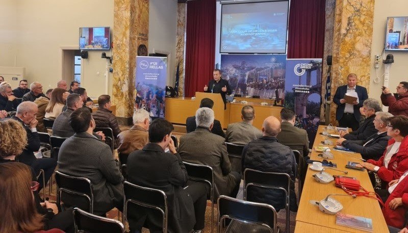 Εντυπωσιακά αποτελέσματα στην απολογιστική παρουσίαση του ΔΕΗ Tour of Hellas 2025 στο Αγρίνιο, παρουσία του Υπουργού Αθλητισμού, Γιάννη Βρούτση