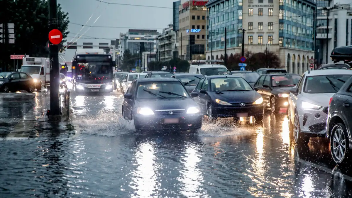 Κακοκαιρία: Κλειστά αύριο Παρασκευή όλα τα σχολεία της Αττικής