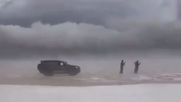 Κατάρ και Σαουδική Αραβία «ντύθηκαν» στα λευκά: Εντυπωσιακές εικόνες με χιόνια και χαλάζι στους αμμόλοφους